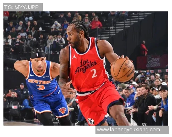 快船战胜残阵尼克斯哈登贡献27分7助攻助球队取得胜利